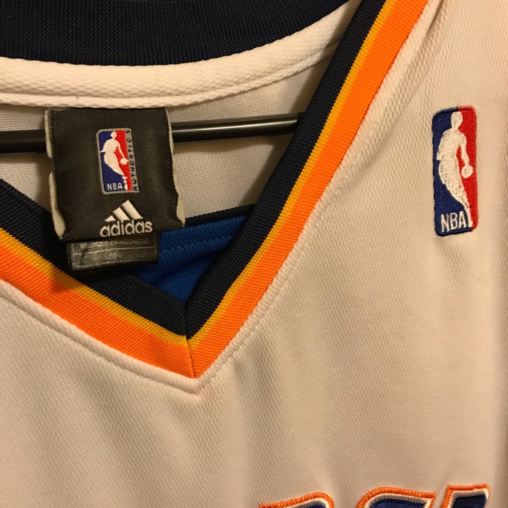 Adidas Kevin Durant OKC Thunder Basketball Jersey - Picture 4 of 7